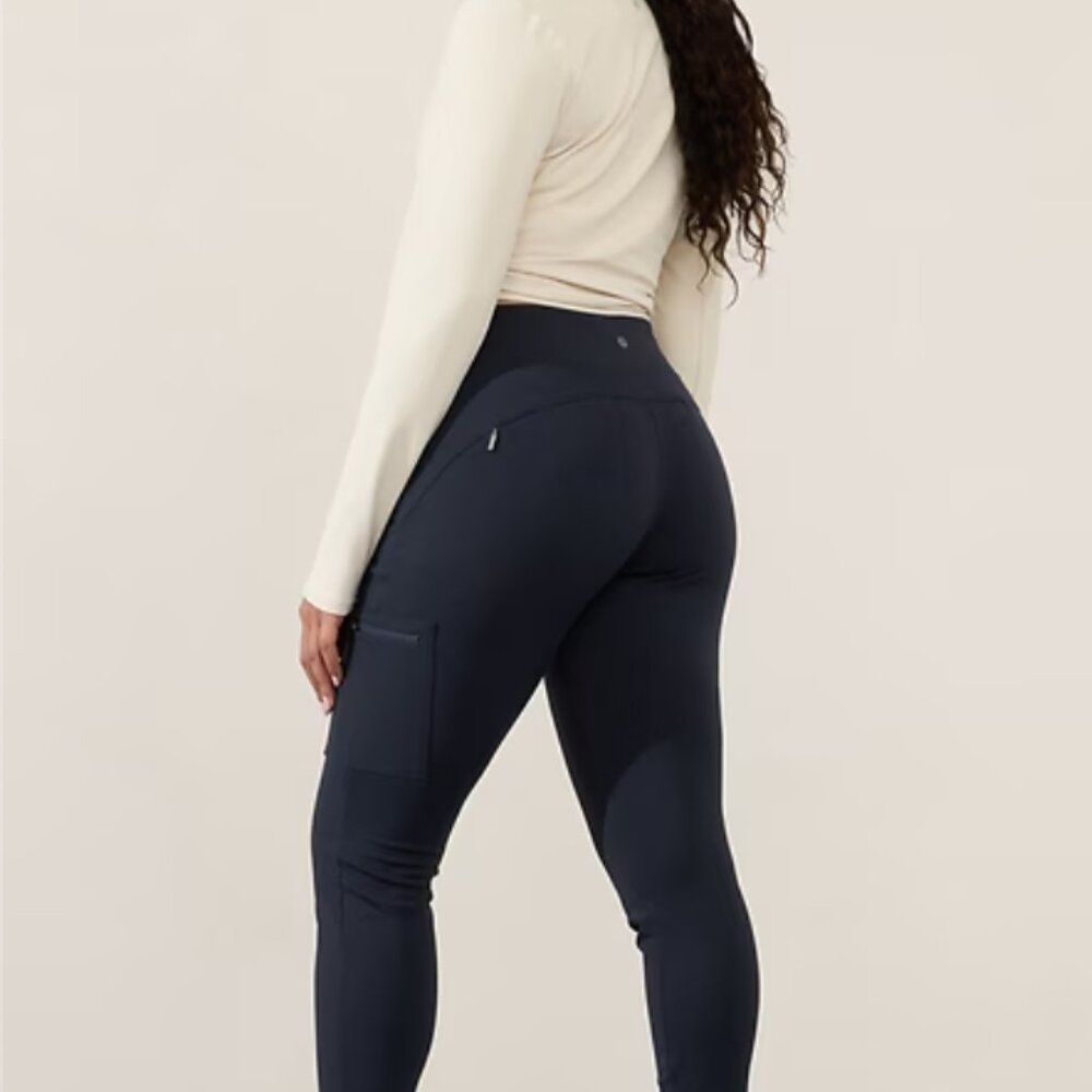 Athleta Headlands Hybrid High Rise Cargo Legging - size 10P - Navy - NWT